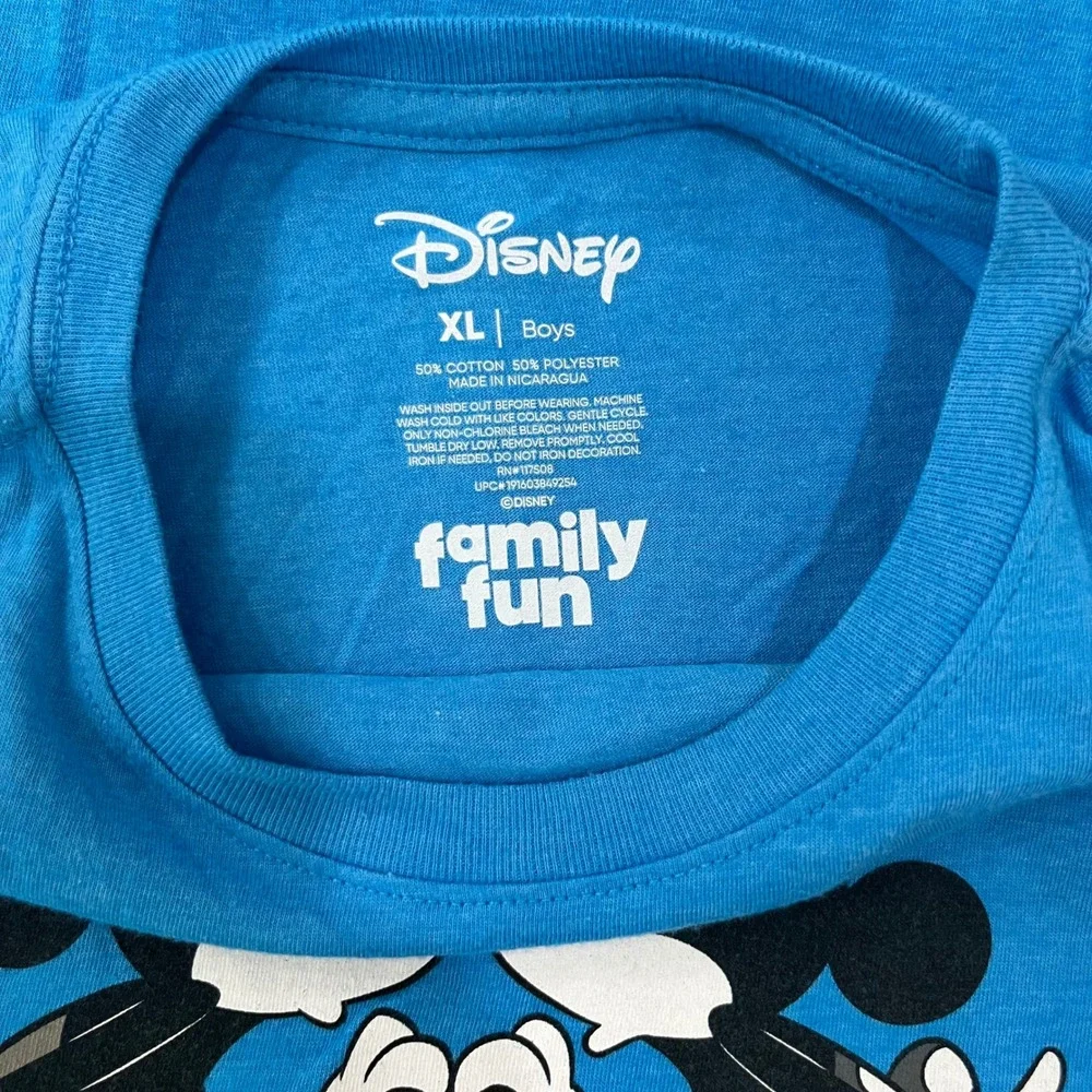 Disney Blue Mickey Minnie Mouse Kissing Heart Boys‎ XL / Women's S T Shirt
